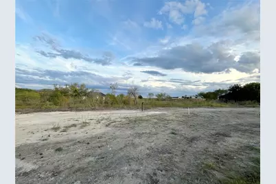 390 Engelke Road, Niederwald, TX 78640 - Photo 4