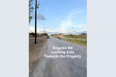 390 Engelke Road, Niederwald, TX 78640 - Photo 8
