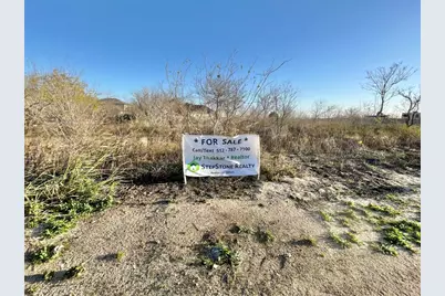 390 Engelke Road, Niederwald, TX 78640 - Photo 2