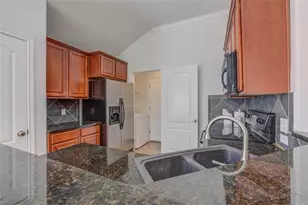 1601 Windy Park Dr, Round Rock, TX 78664 - Photo 12