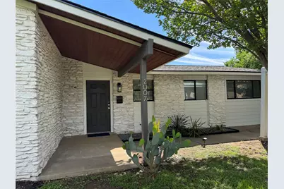 2007 Hardy Circle, Austin, TX 78757 - Photo 2