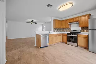 16117 Hamilton Point Cir, Manor, TX 78653 - Photo 6
