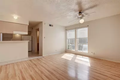 105 E 38th Street #101, Austin, TX 78705 - Photo 4