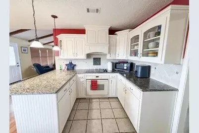 209 Crest Drive, Kingsland, TX 78639 - Photo 10