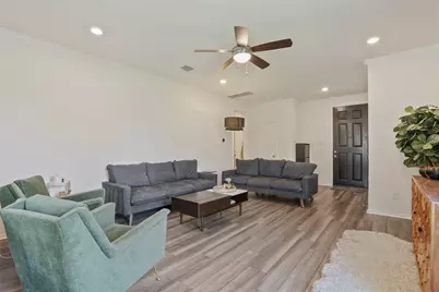 14500 Jackson Browning Lane, Pflugerville, TX 78660 - Photo 4
