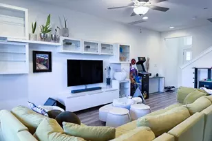 1805 Roseburg Dr, Austin, TX 78754 - Photo 2