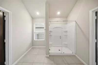 2969 Greenbriar, Seguin, TX 78155 - Photo 16