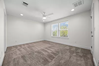 7312 E Ben White Boulevard #10, Austin, TX 78741 - Photo 18