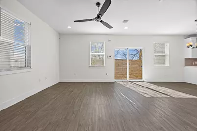 7312 E Ben White Boulevard #10, Austin, TX 78741 - Photo 4