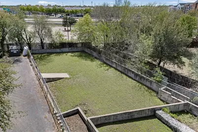 7312 E Ben White Boulevard #10, Austin, TX 78741 - Photo 36