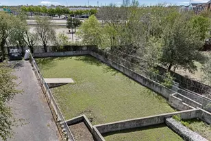 7312 E Ben White Blvd, Austin, TX 78741 - Photo 36