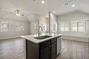 118 Trailstone Dr, Bastrop, TX 78602 - Photo 8