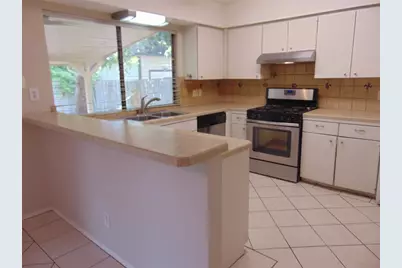 10301 Ray Avenue, Austin, TX 78758 - Photo 6