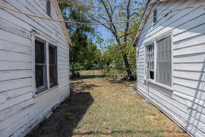 650 S Main Street, Giddings, TX 78942 - Photo 16