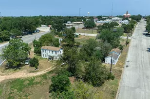 650 S Main St, Giddings, TX 78942 - Photo 24