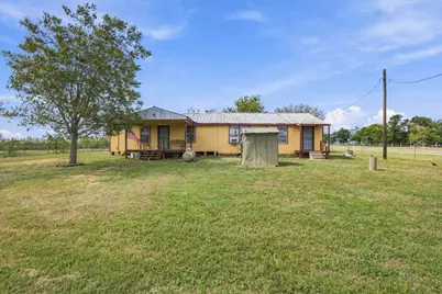 7033 Fm County Road 957, Schulenburg, TX 78956 - Photo 24