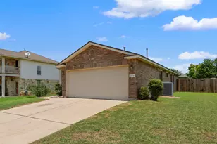 1004 Whitley Dr, Leander, TX 78641 - Photo 4
