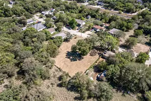 1104 Gravel St, San Marcos, TX 78666 - Photo 12