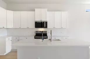 17504 Emperador Dr, Round Rock, TX 78664 - Photo 8
