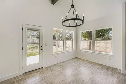 701 E 3rd Street, Elgin, TX 78621 - Photo 8