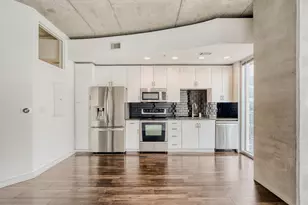 360 Nueces St, Austin, TX 78701 - Photo 6