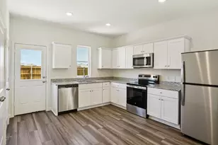 14608 Sage Bloom Ln, Elgin, TX 78621 - Photo 4