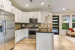 5102 Martin Ave, Austin, TX 78751 - Photo 4