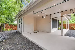 5102 Martin Ave, Austin, TX 78751 - Photo 14