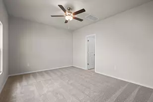 13717 Ryan Range Ln, Elgin, TX 78621 - Photo 16