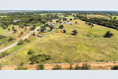 160 McVay Lane, Elgin, TX 78621 - Photo 2