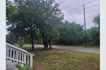 1104 N Hackberry Street, Lampasas, TX 76550 - Photo 4