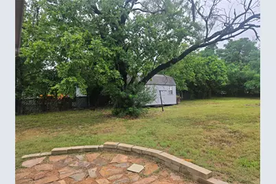 1104 N Hackberry Street, Lampasas, TX 76550 - Photo 14