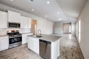 120 Lyndon Dr, San Marcos, TX 78666 - Photo 12