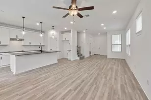 2725 Woodall Dr, Cedar Park, TX 78613 - Photo 2