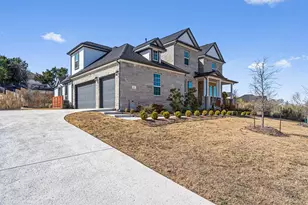 208 Lodestone Ln, Austin, TX 78738 - Photo 2