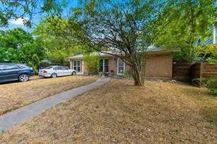 1600 Grayford Dr, Austin, TX 78704 - Photo 2