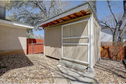 1902 E 18th Street, Georgetown, TX 78626 - Photo 30
