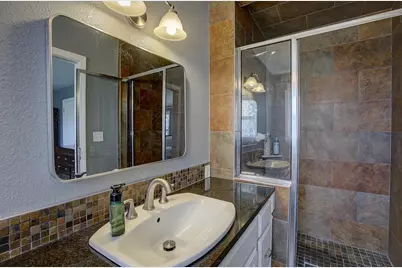 1902 E 18th Street, Georgetown, TX 78626 - Photo 28