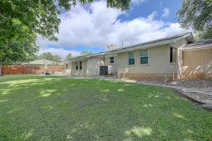 1902 E 18th St, Georgetown, TX 78626 - Photo 32