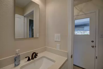 1902 E 18th Street, Georgetown, TX 78626 - Photo 28
