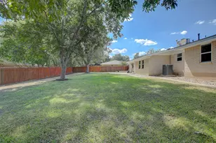 1902 E 18th St, Georgetown, TX 78626 - Photo 30
