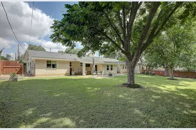 1902 E 18th Street, Georgetown, TX 78626 - Photo 36