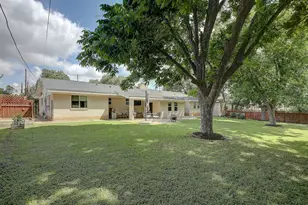 1902 E 18th St, Georgetown, TX 78626 - Photo 36