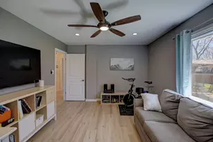 1902 E 18th St, Georgetown, TX 78626 - Photo 24