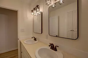 1902 E 18th St, Georgetown, TX 78626 - Photo 18