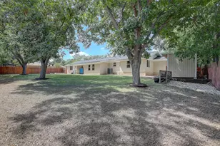 1902 E 18th St, Georgetown, TX 78626 - Photo 10
