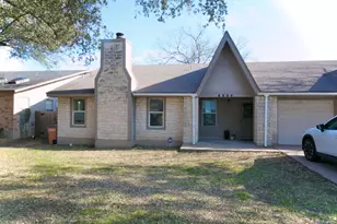 8804 Piney Point Dr, Austin, TX 78729 - Photo 2