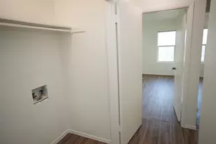 8804 Piney Point Dr, Austin, TX 78729 - Photo 10