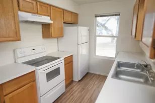 8804 Piney Point Dr, Austin, TX 78729 - Photo 4