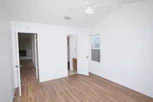 8804 Piney Point Dr, Austin, TX 78729 - Photo 6